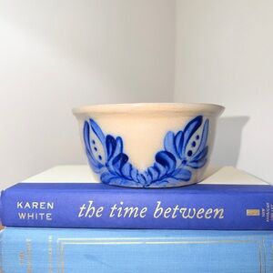 Antique Handcrafted 19th Century American Blue and Cream Stoneware Bowl